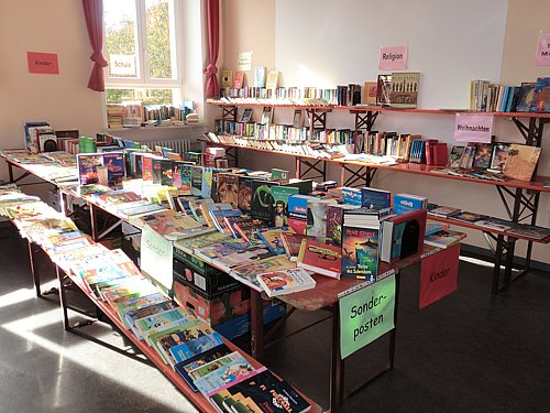 2014_10_18_flohmarkt_aufbau (7).JPG